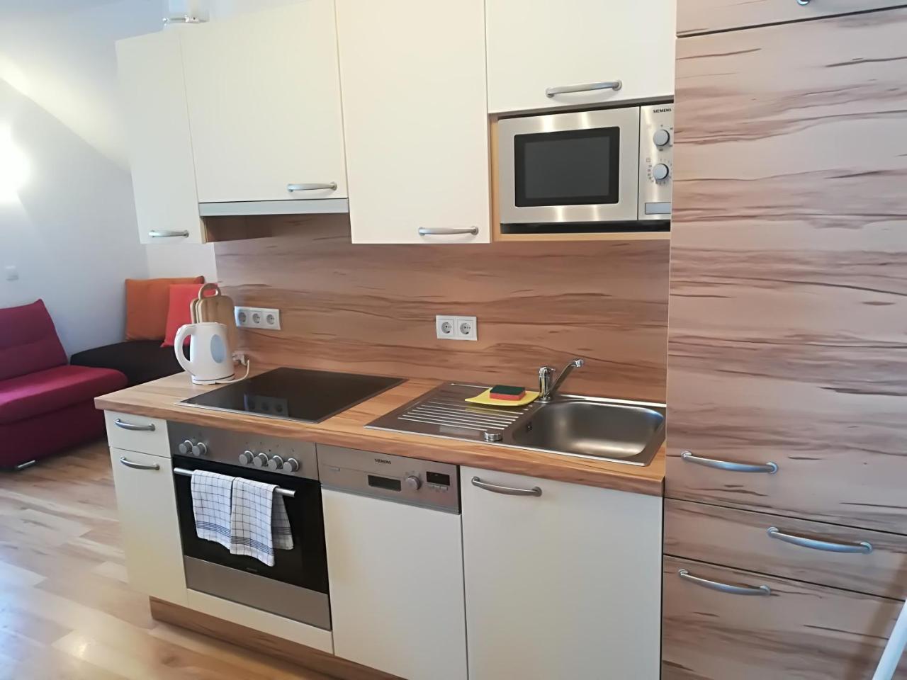 Appartement Grosswallner ราดชตัดท์ ภายนอก รูปภาพ